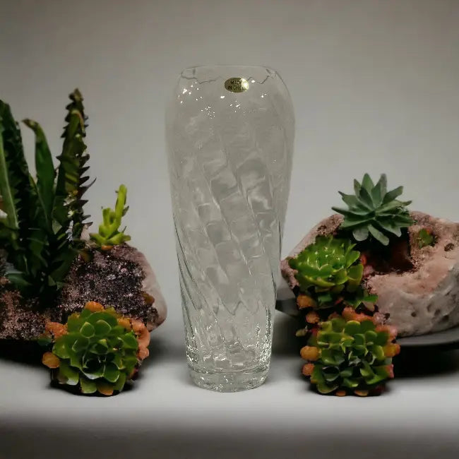 Gorgeous Glass Vase<br><b style="color: #03236a;">JBAU1164</b><br><b style="color: #03236a;">Comes in a Box</b>