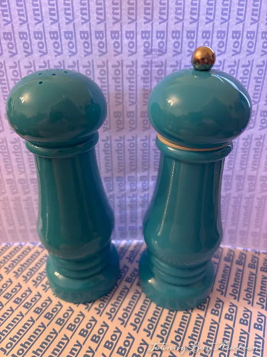 Pepper Mill & Salt Shaker Set<br><b style="color: #03236a;">4-496</b>