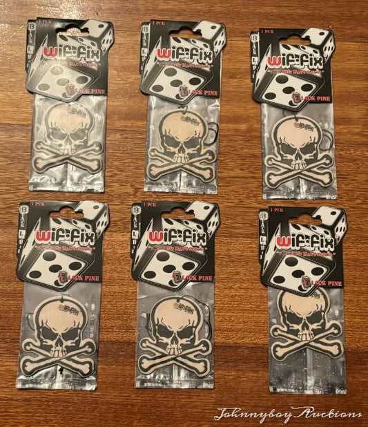 6 x Lot of Skull Car Air Fresheners <br><b style="color: #03236a;">3-413</b><br><b style="color: #03236a;">Fragrance - Black pine</b>