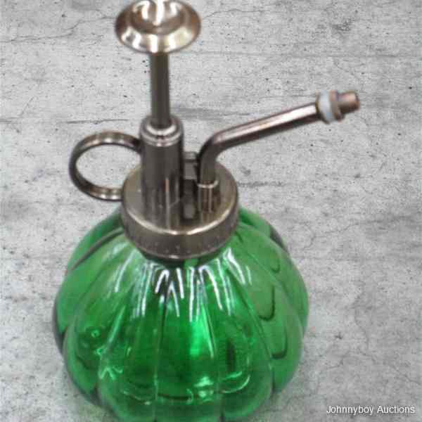 Green Glass Spray Bottle for Indoor Plants