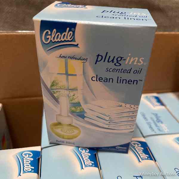 12 x Glade Scented Oil