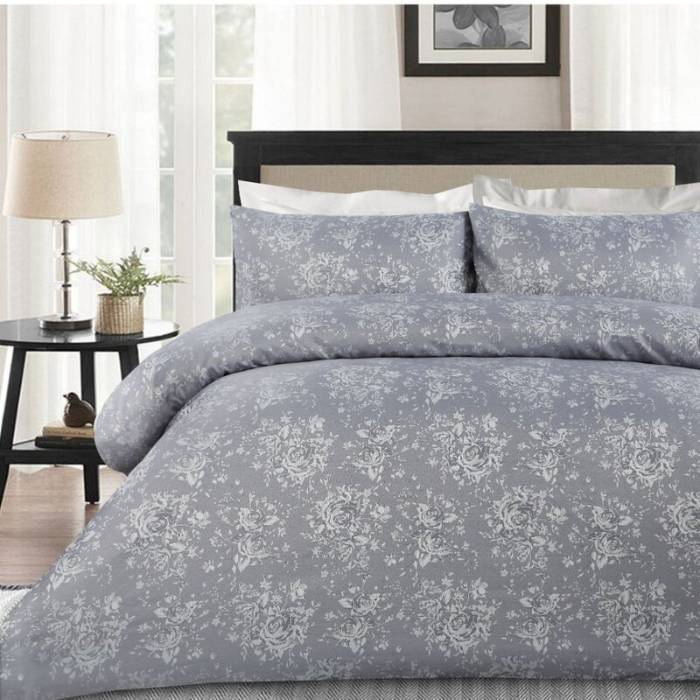 Double Bed Dreamaker Jacquard Quilt Cover Set<br><Br><b style="color: #03236a;">RRP $149.00</b>